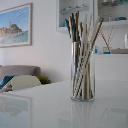 Emozione Mare Blu San Terenzo Apartment *